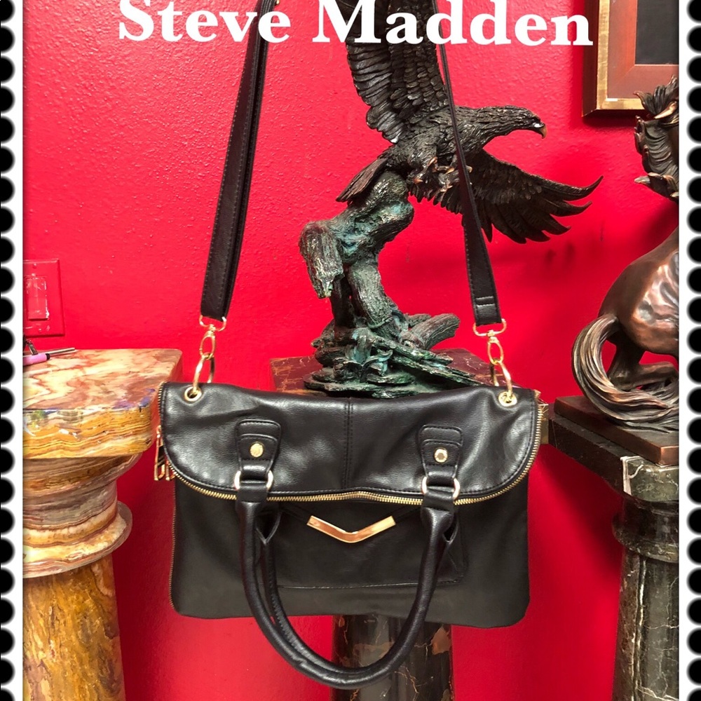 Beautiful Steve Madden Leather Unique Handbag!